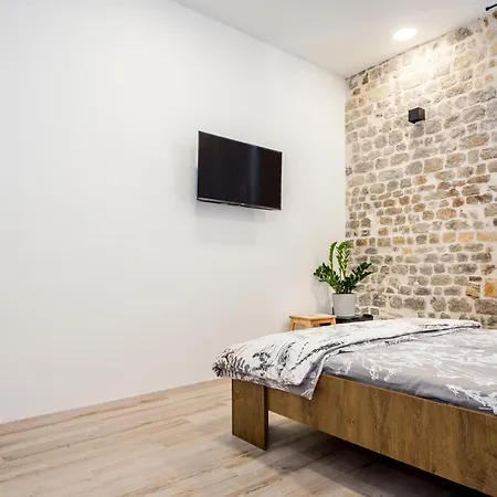 Pensjonat House Poletti 4*